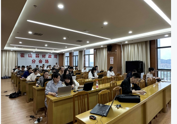 全縣政務(wù)公開工作推進(jìn)會(huì)暨業(yè)務(wù)培訓(xùn)會(huì)召開